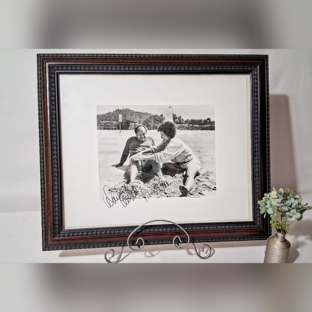 Signed Framed Photo - Danny Devito & Rhea Perman - Brand New Frame